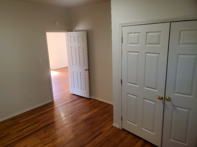 700 16th Ave.