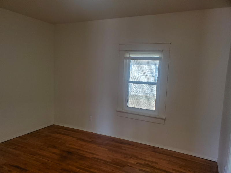 700 16th Ave.