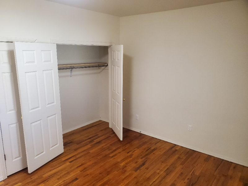 700 16th Ave.