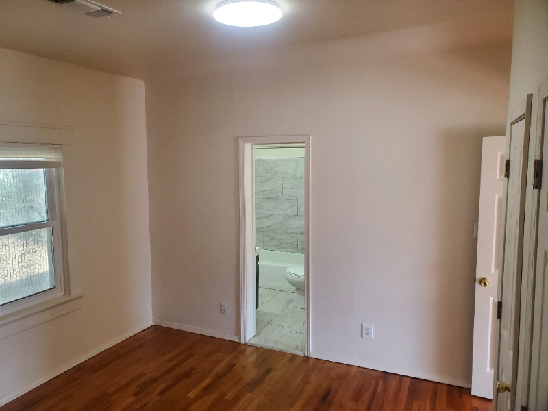 700 16th Ave.