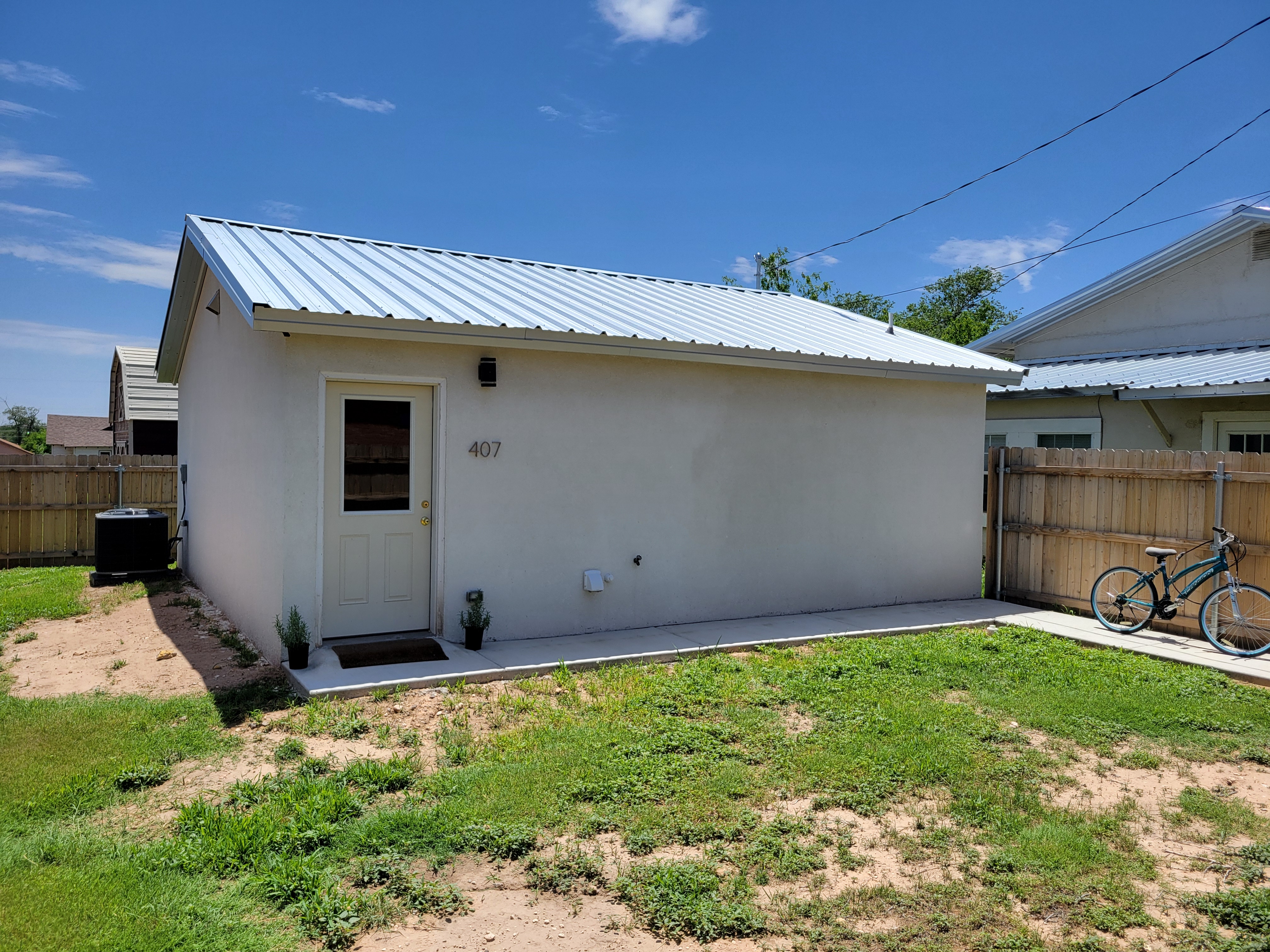407 Rear 26th St.
